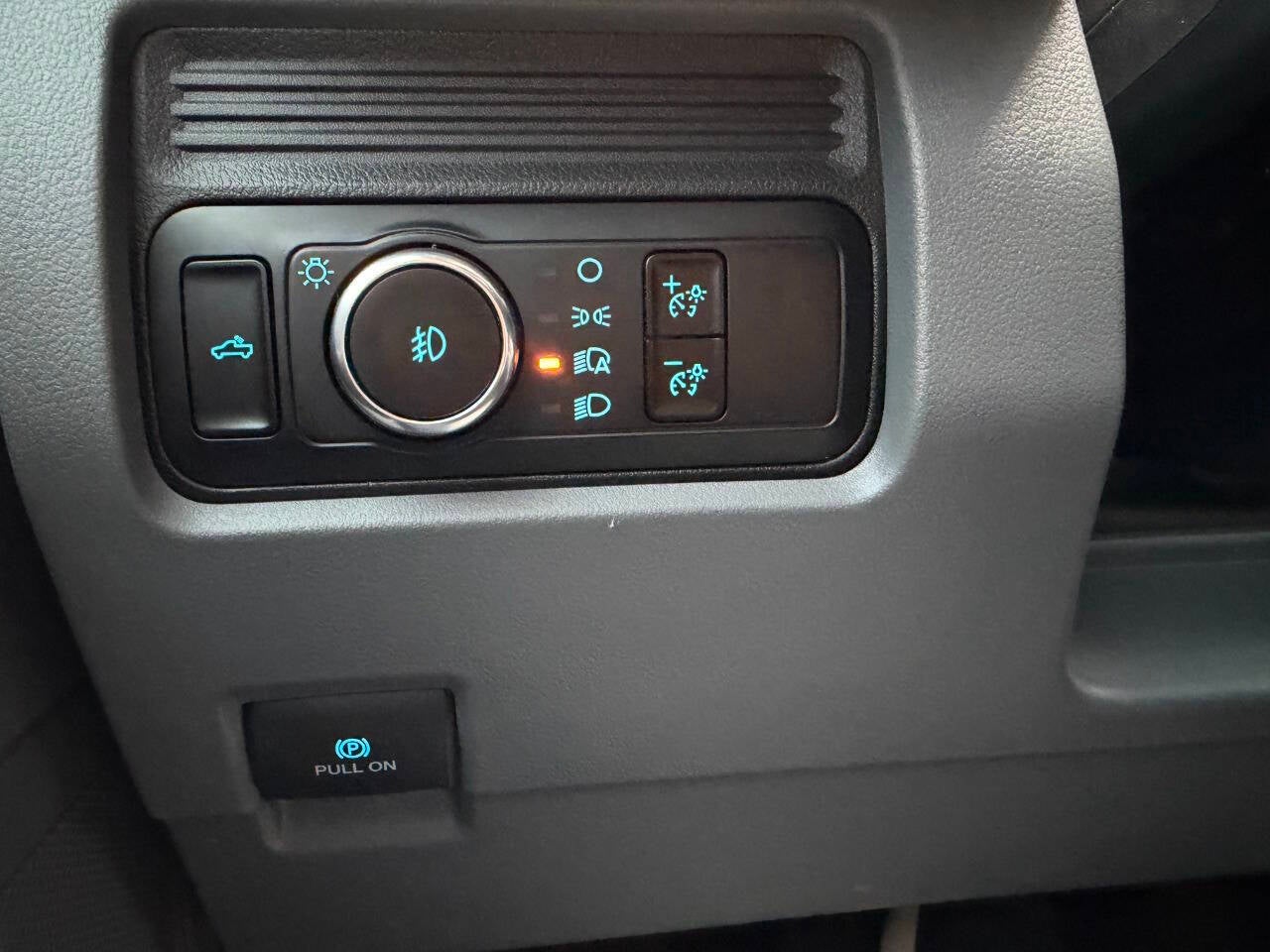 2025 Ford F-250 Super Duty XL 4x4 4dr Crew Cab 6.8 ft. SB Pickup