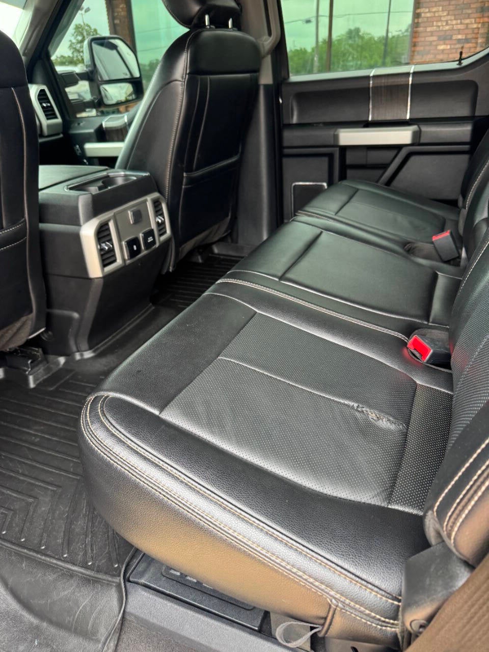 2021 Ford F-250 Super Duty Lariat 4x4 4dr Crew Cab 6.8 ft. SB Pickup