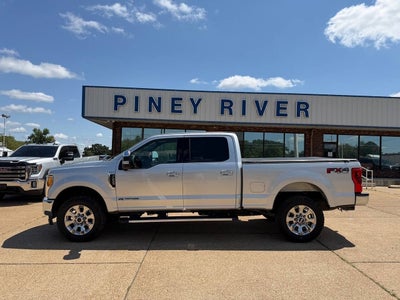 2017 Ford F-250 Super Duty Lariat 4x4 4dr Crew Cab 6.8 ft. SB Pickup