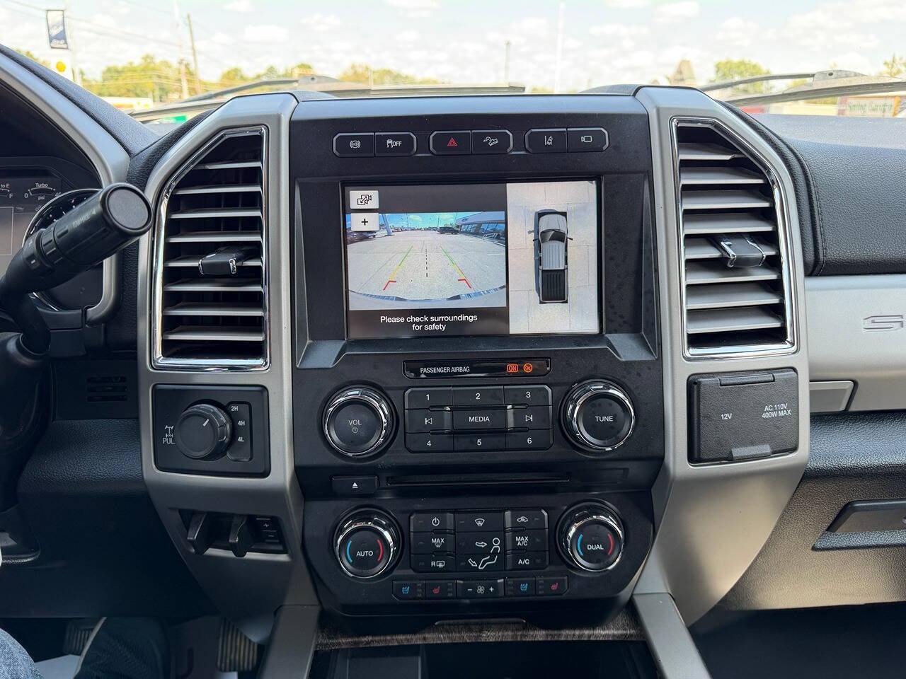 2017 Ford F-250 Super Duty Lariat 4x4 4dr Crew Cab 6.8 ft. SB Pickup