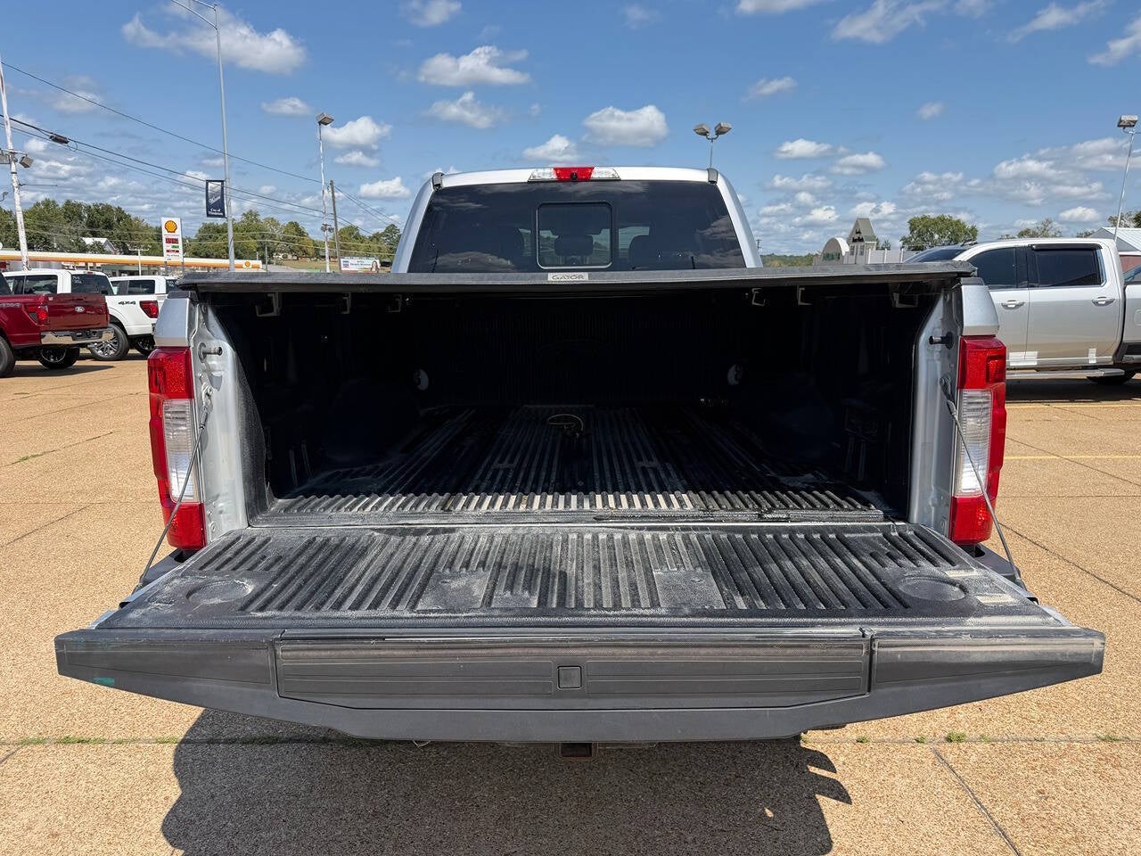2017 Ford F-250 Super Duty Lariat 4x4 4dr Crew Cab 6.8 ft. SB Pickup
