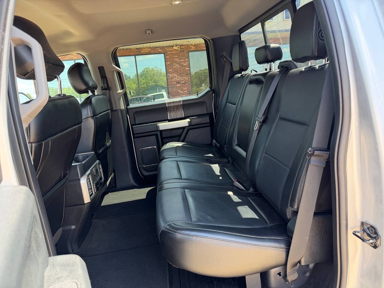 2017 Ford F-250 Super Duty Lariat 4x4 4dr Crew Cab 6.8 ft. SB Pickup