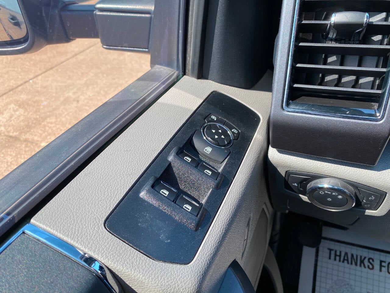 2022 Ford F-250 Super Duty XLT 4x4 4dr Crew Cab 6.8 ft. SB Pickup