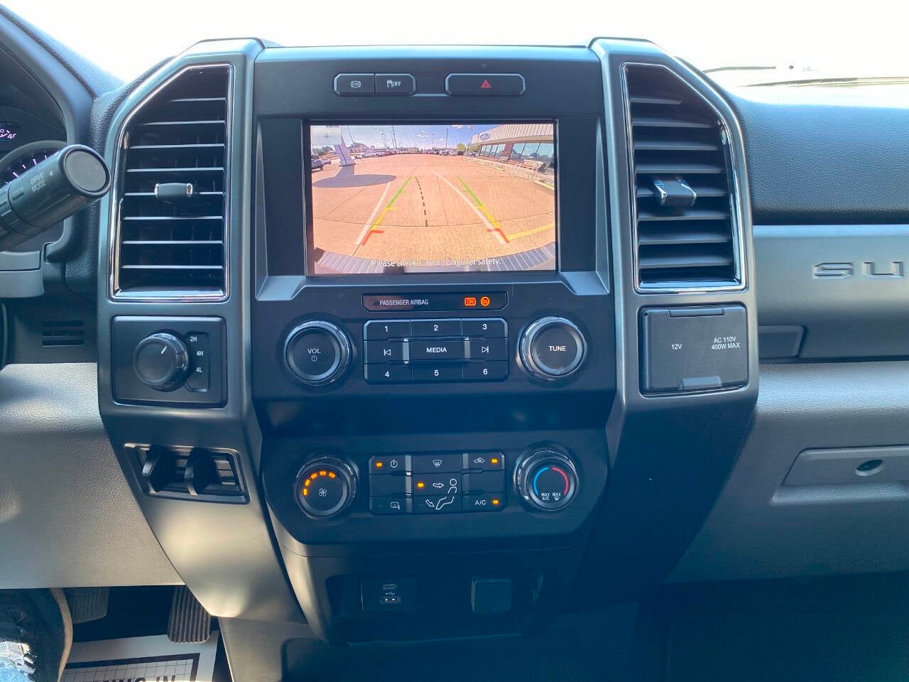 2022 Ford F-250 Super Duty XLT 4x4 4dr Crew Cab 6.8 ft. SB Pickup