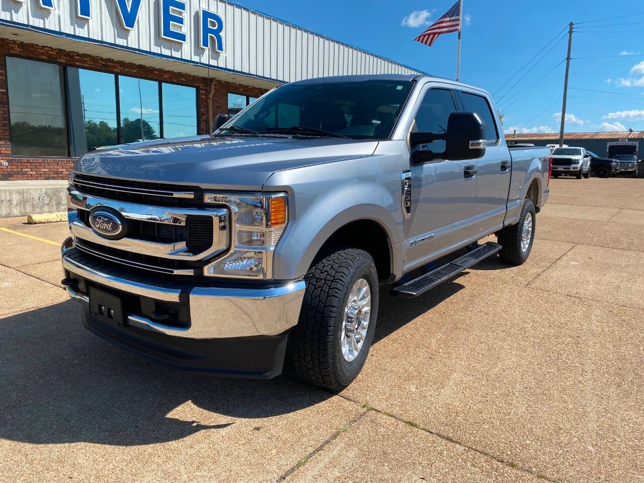 2022 Ford F-250 Super Duty XLT 4x4 4dr Crew Cab 6.8 ft. SB Pickup