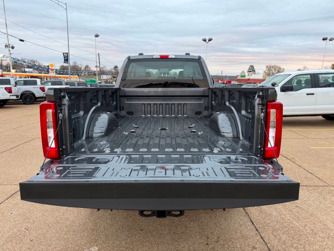 2026 Ford F-350 Super Duty XL 4x4 4dr Crew Cab 8 ft. LB SRW Pickup