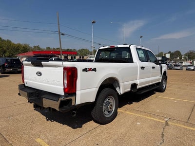 2027 Ford F-350 Super Duty XL 4x4 4dr Crew Cab 8 ft. LB SRW Pickup