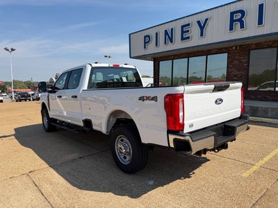 2027 Ford F-350 Super Duty XL 4x4 4dr Crew Cab 8 ft. LB SRW Pickup