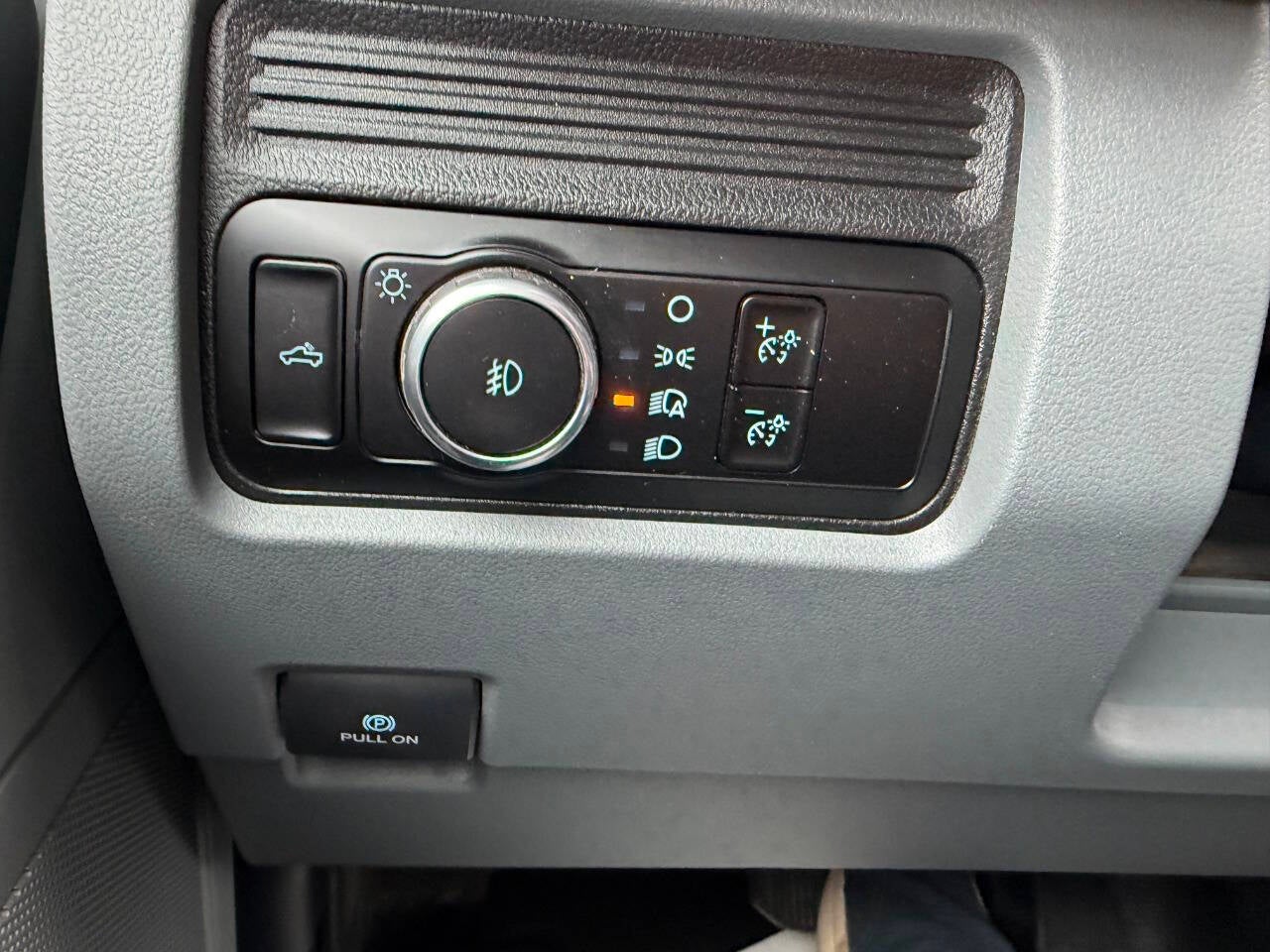 2024 Ford F-350 Super Duty XL 4x4 4dr Crew Cab 8 ft. LB DRW Pickup