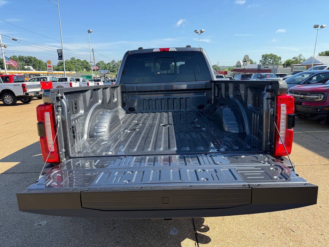 2026 Ford F-350 Super Duty Lariat 4x4 4dr Crew Cab 8 ft. LB DRW Pickup