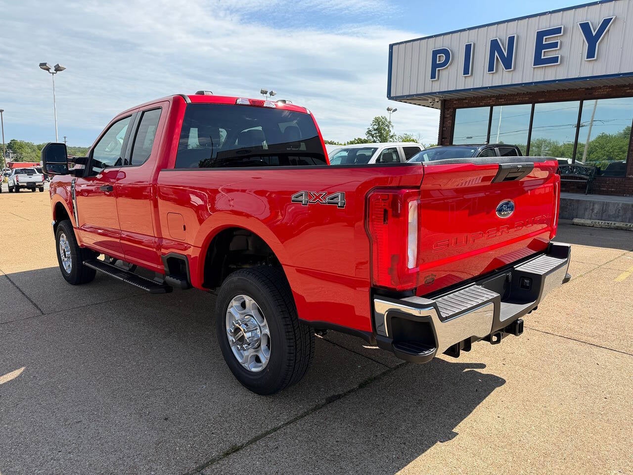 2026 Ford F-350 Super Duty XLT 4x4 4dr SuperCab 6.8 ft. SB SRW Pickup