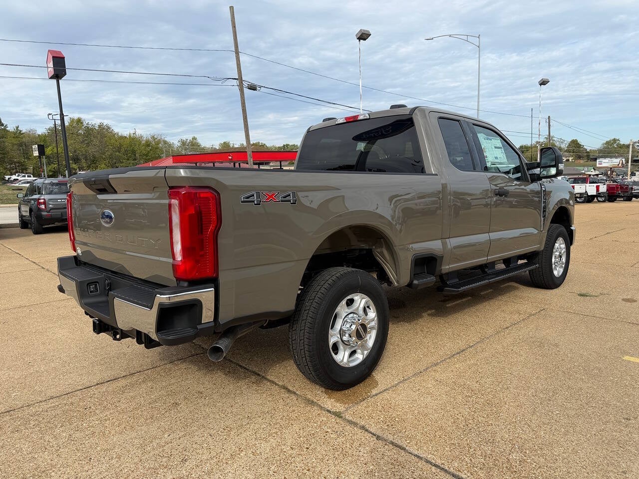 2026 Ford F-350 Super Duty XLT 4x4 4dr SuperCab 6.8 ft. SB SRW Pickup