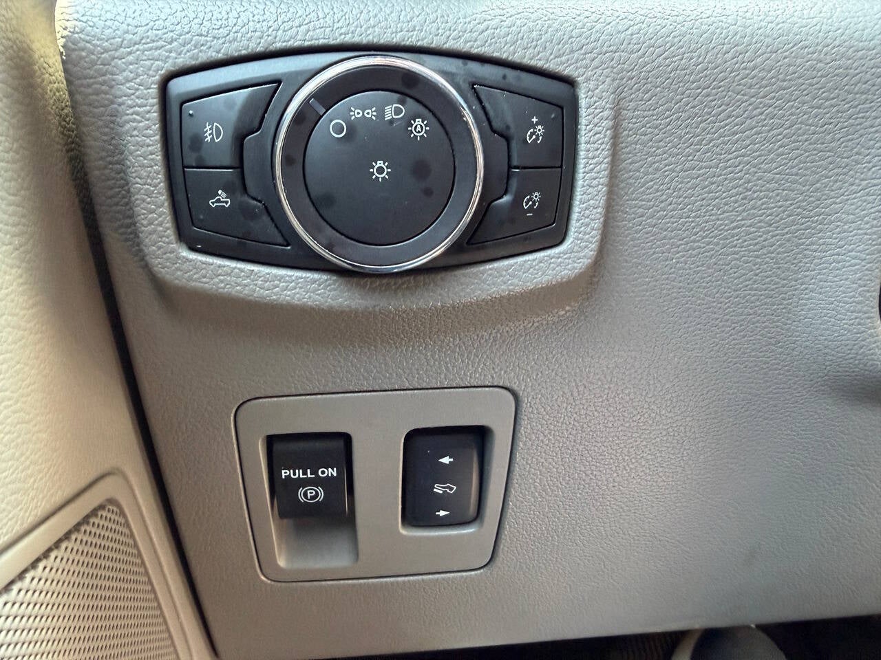 2018 Ford F-150 XLT 4x2 4dr SuperCrew 5.5 ft. SB