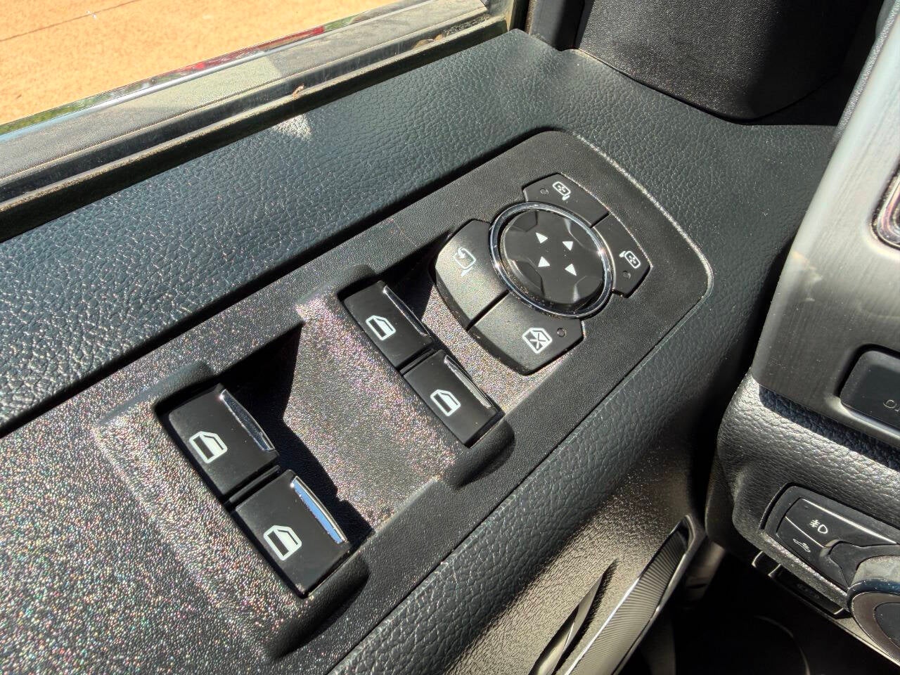 2020 Ford F-150 Platinum 4x4 4dr SuperCrew 5.5 ft. SB