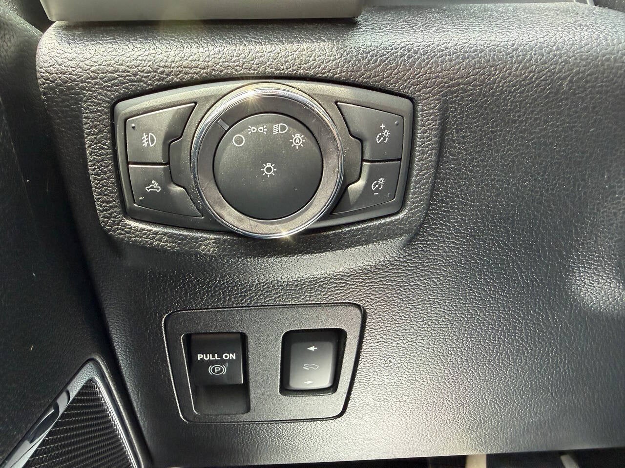 2019 Ford F-150 Lariat 4x4 4dr SuperCrew 5.5 ft. SB