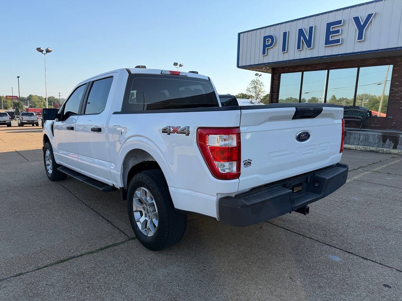 2022 Ford F-150 XL 4x4 4dr SuperCrew 5.5 ft. SB