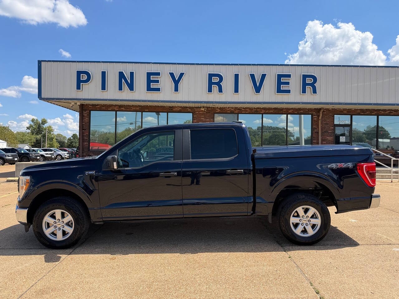 2022 Ford F-150 XL 4x4 4dr SuperCrew 5.5 ft. SB