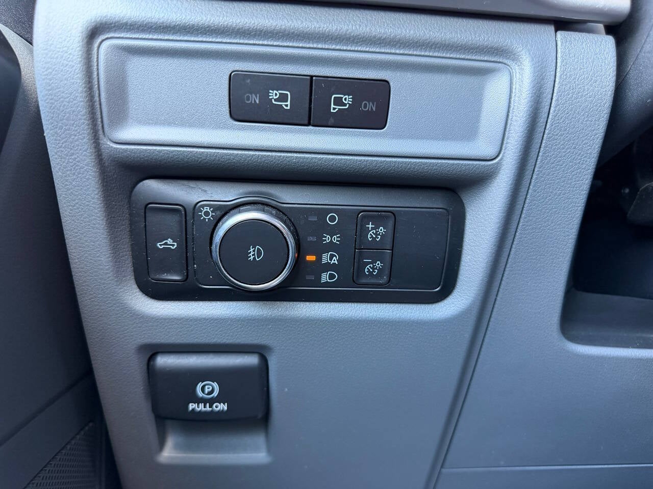 2022 Ford F-150 XL 4x4 4dr SuperCrew 5.5 ft. SB