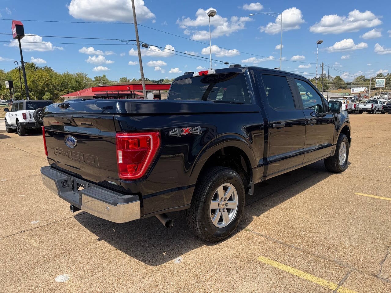 2022 Ford F-150 XL 4x4 4dr SuperCrew 5.5 ft. SB