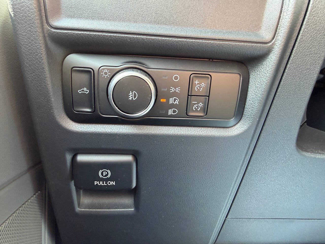 2024 Ford F-150 XL 4x4 4dr SuperCrew 5.5 ft. SB