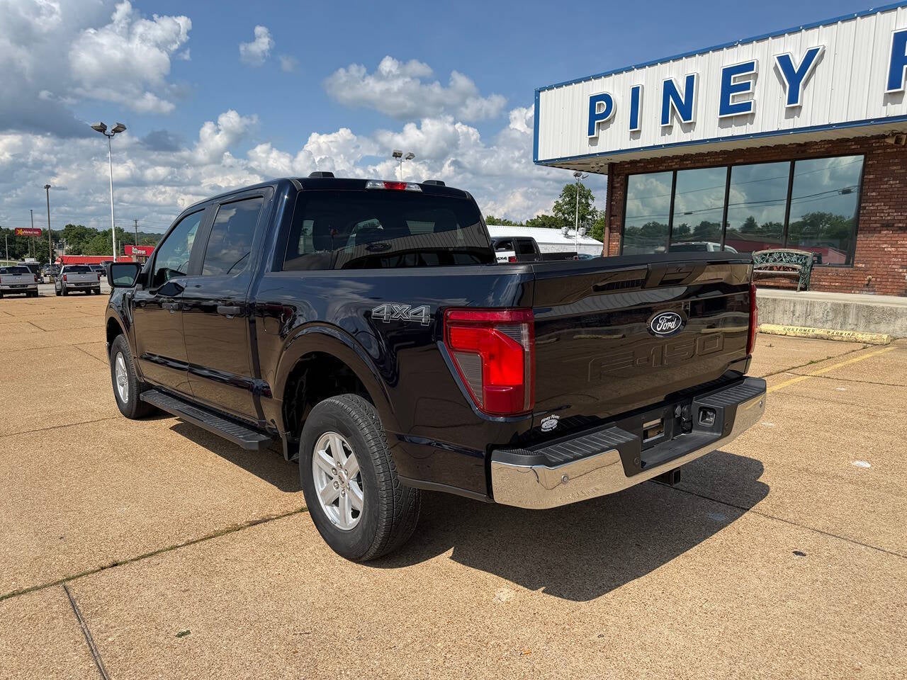 2024 Ford F-150 XL 4x4 4dr SuperCrew 5.5 ft. SB