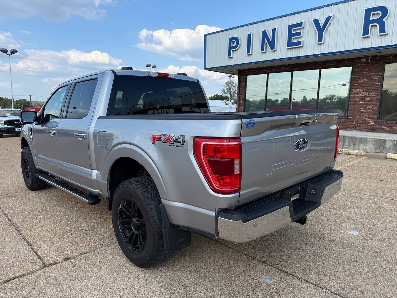 2021 Ford F-150 XLT 4x4 4dr SuperCrew 5.5 ft. SB