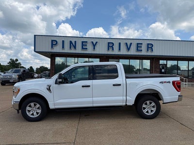 2022 Ford F-150 XLT 4x4 4dr SuperCrew 5.5 ft. SB