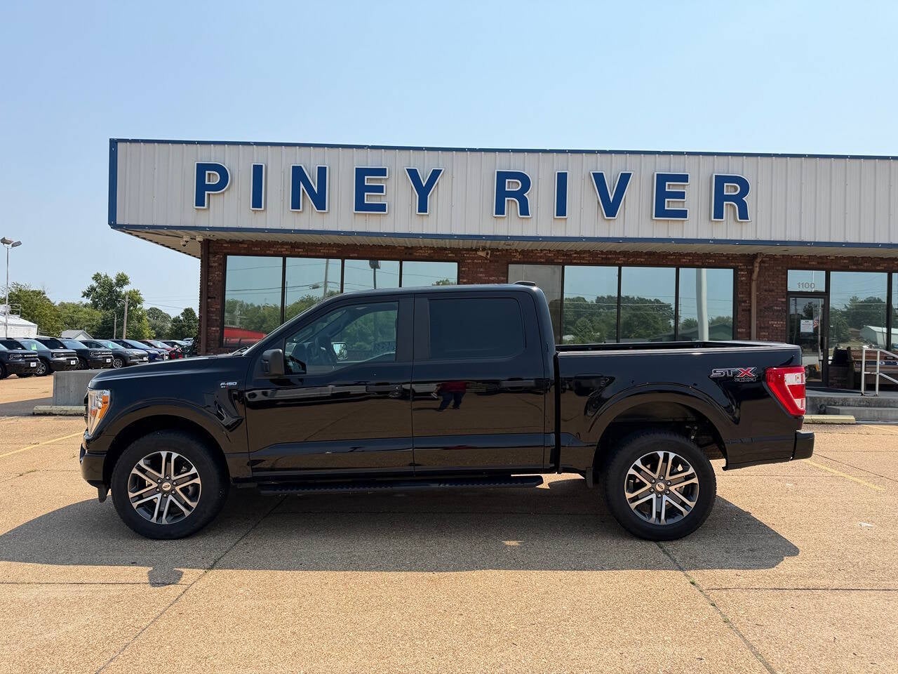 2022 Ford F-150 XL 4x4 4dr SuperCrew 5.5 ft. SB