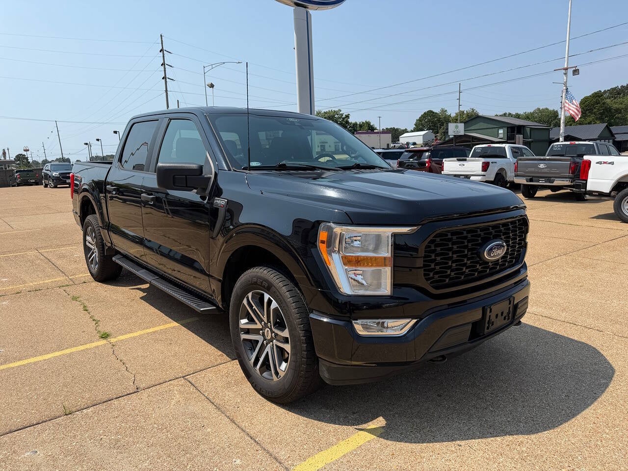 2022 Ford F-150 XL 4x4 4dr SuperCrew 5.5 ft. SB