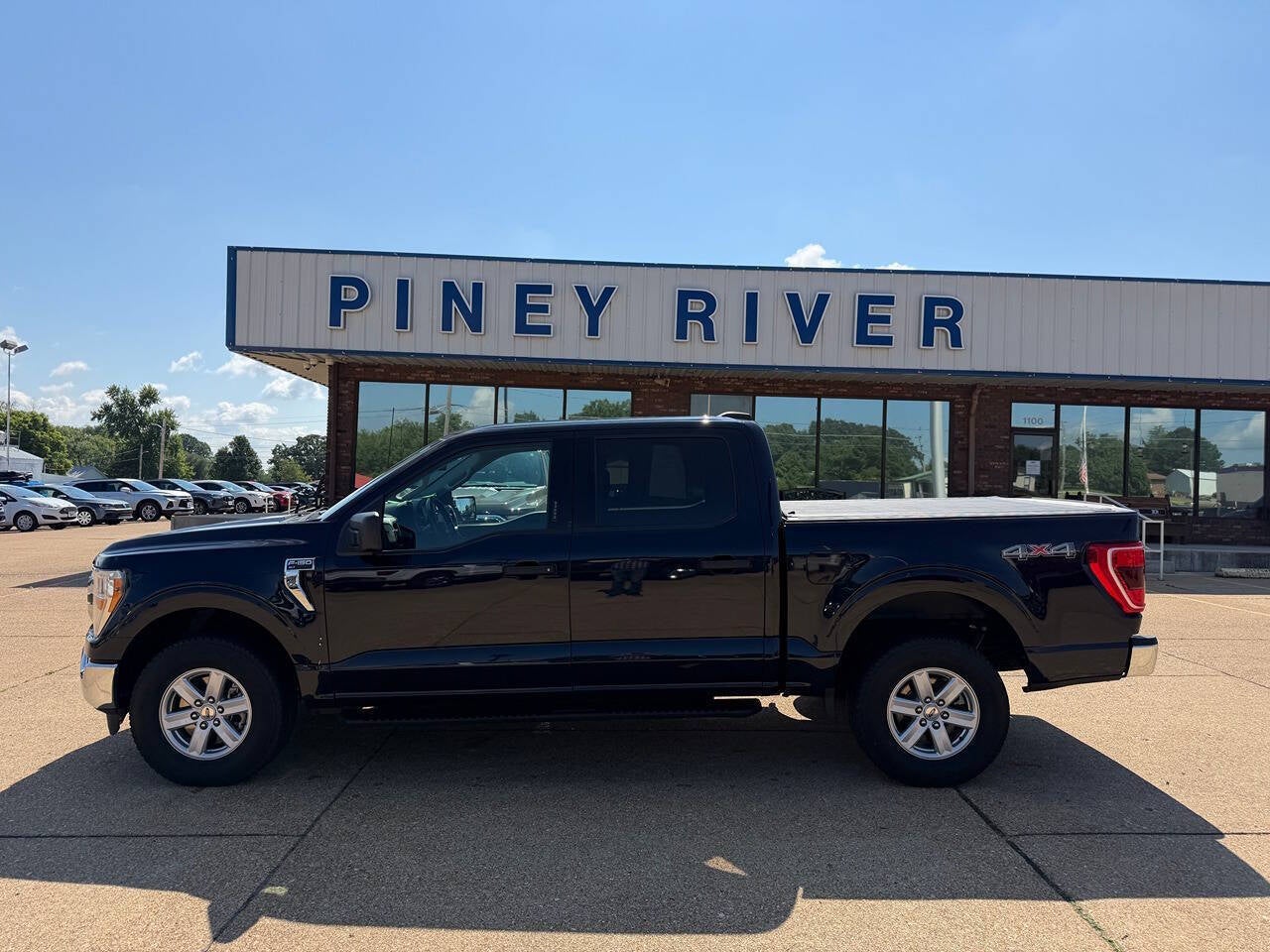 2022 Ford F-150 XLT 4x4 4dr SuperCrew 5.5 ft. SB