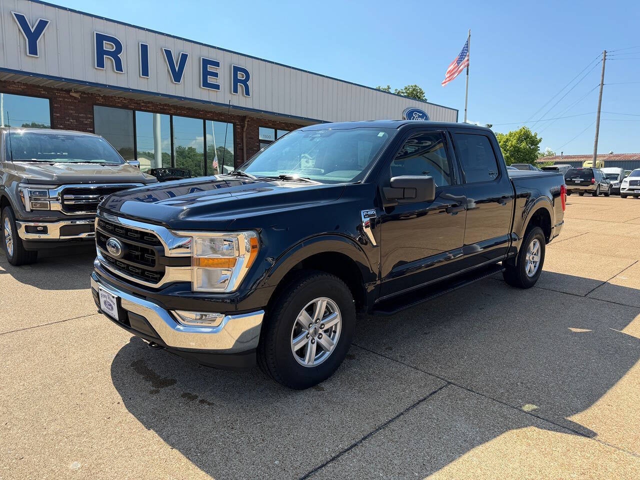 2022 Ford F-150 XLT 4x4 4dr SuperCrew 5.5 ft. SB
