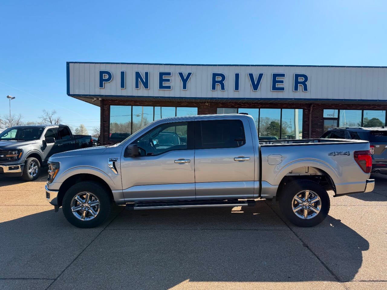 2025 Ford F-150 XLT 4x4 4dr SuperCrew 5.5 ft. SB