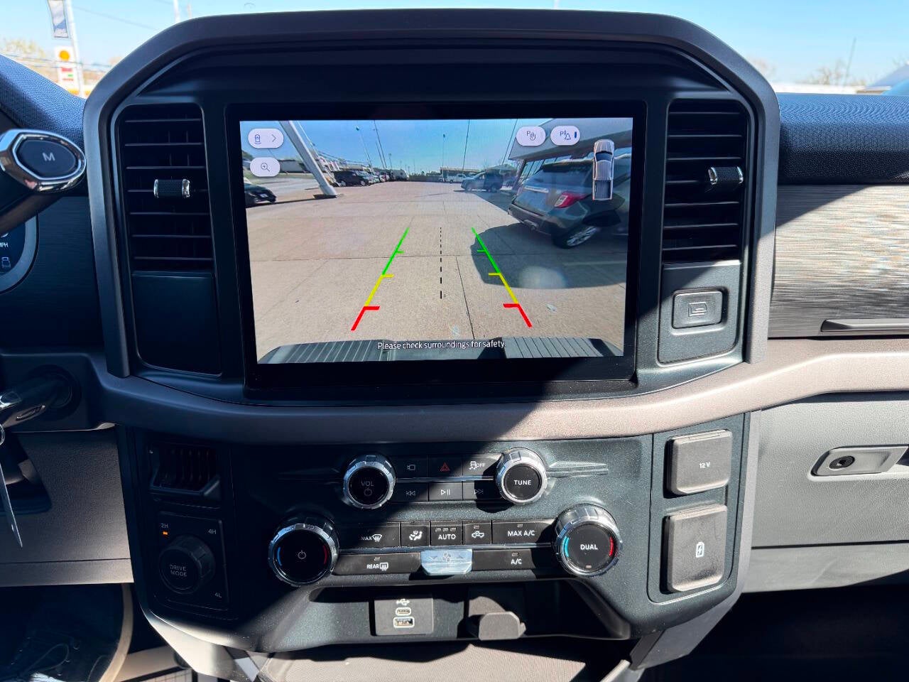 2025 Ford F-150 XLT 4x4 4dr SuperCrew 5.5 ft. SB