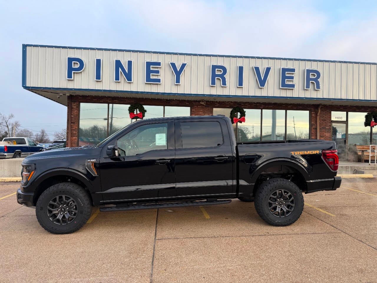 2025 Ford F-150 Tremor 4x4 4dr SuperCrew 5.5 ft. SB