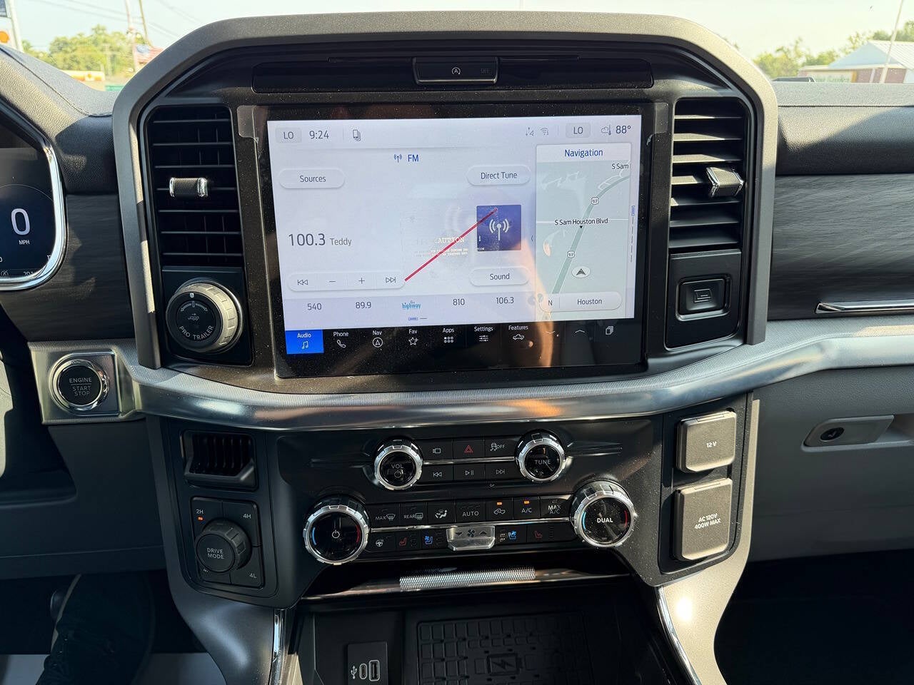 2026 Ford F-150 Lariat 4x4 4dr SuperCrew 5.5 ft. SB