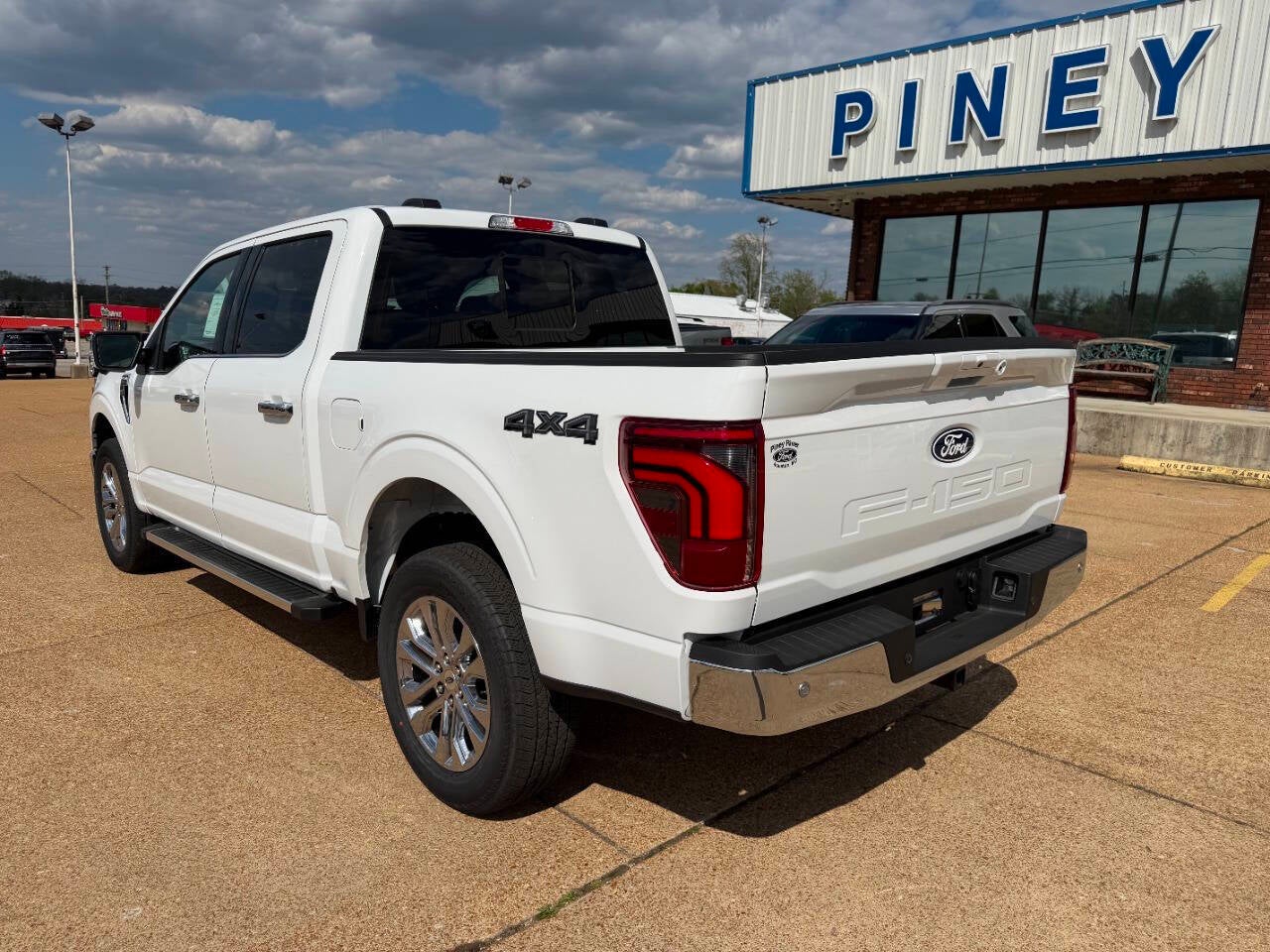2026 Ford F-150 Lariat 4x4 4dr SuperCrew 5.5 ft. SB