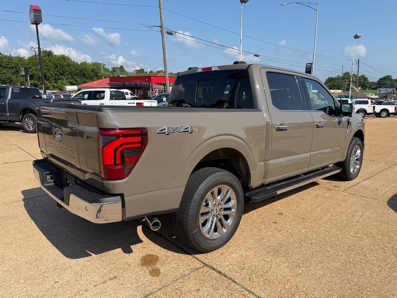 2026 Ford F-150 Lariat 4x4 4dr SuperCrew 5.5 ft. SB