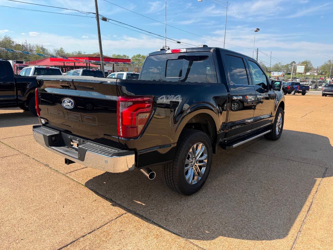 2026 Ford F-150 Lariat 4x4 4dr SuperCrew 5.5 ft. SB