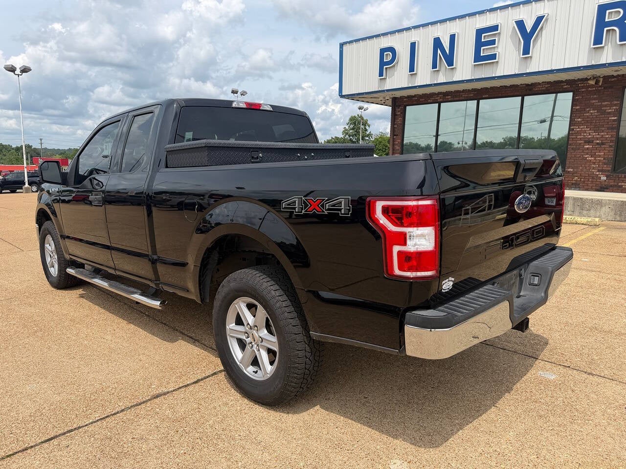 2018 Ford F-150 XLT 4x4 4dr SuperCab 6.5 ft. SB