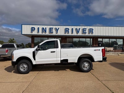 2027 Ford F-350 Super Duty XL 4x4 2dr Regular Cab 8 ft. LB SRW Pickup