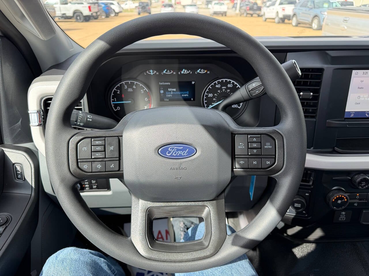2027 Ford F-350 Super Duty XL 4x4 2dr Regular Cab 8 ft. LB SRW Pickup