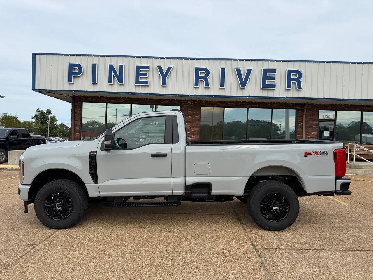 2026 Ford F-350 Super Duty XL 4x4 2dr Regular Cab 8 ft. LB SRW Pickup