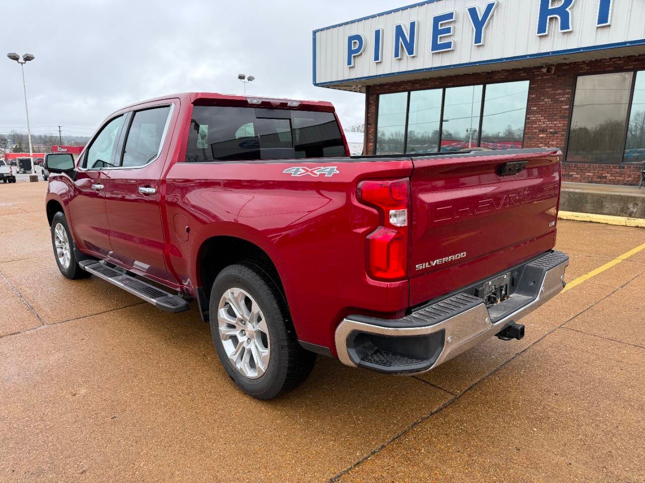 2024 Chevrolet Silverado 1500 LTZ 4x4 4dr Crew Cab 5.8 ft. SB