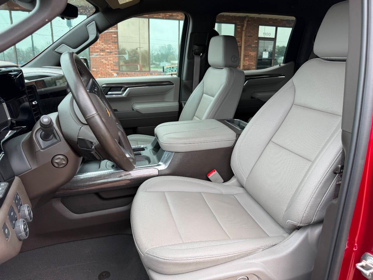 2024 Chevrolet Silverado 1500 LTZ 4x4 4dr Crew Cab 5.8 ft. SB