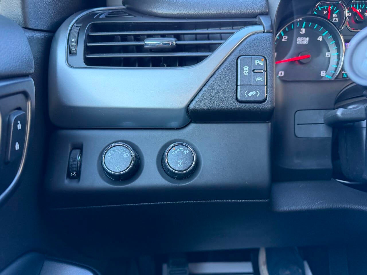 2017 Chevrolet Tahoe LT 4x4 4dr SUV