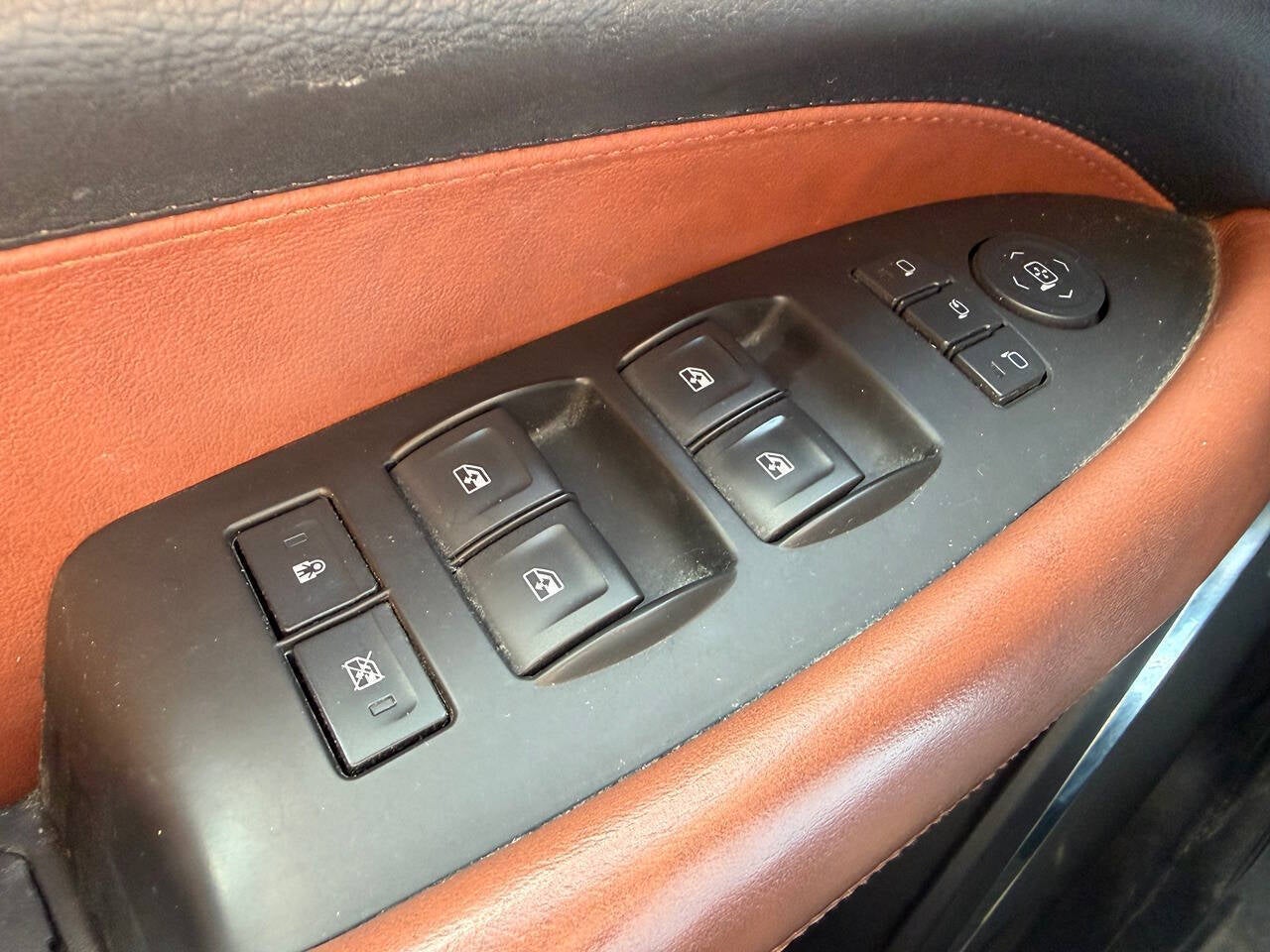 2017 Cadillac Escalade ESV Premium Luxury 4x4 4dr SUV