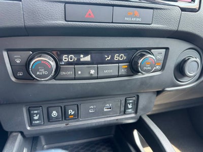 2022 Nissan Frontier SV 4x4 4dr Crew Cab 5 ft. SB