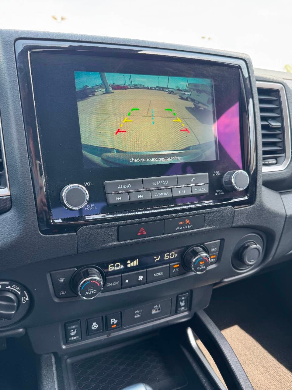 2022 Nissan Frontier SV 4x4 4dr Crew Cab 5 ft. SB