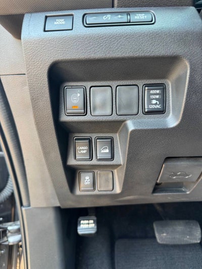 2022 Nissan Frontier SV 4x4 4dr Crew Cab 5 ft. SB