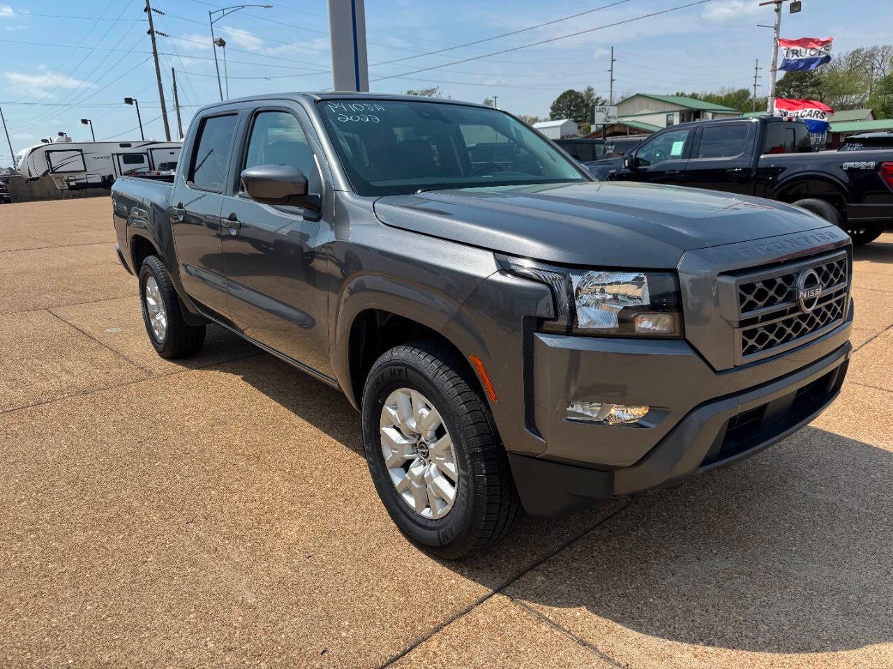 2022 Nissan Frontier SV 4x4 4dr Crew Cab 5 ft. SB